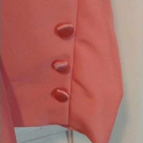 Beautiful coral coat dress fully lined. Size 14 - Picture 4 of 5